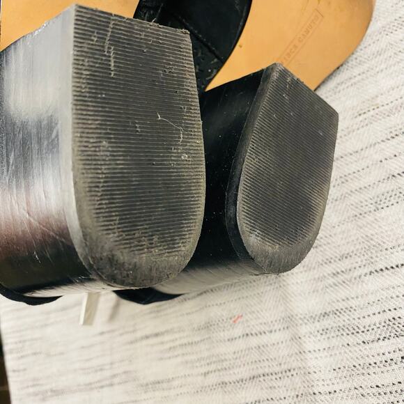 Vince Camuto Norva Black Suede Ankle Booties Block Heel Back Zip Size 7 - Picture 8 of 10